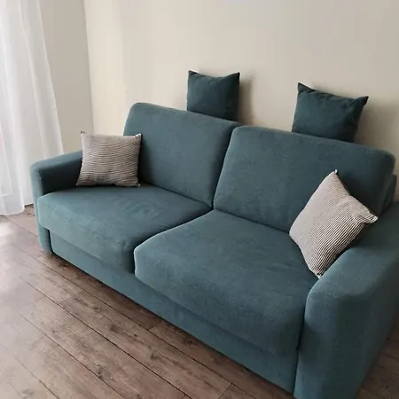 Dans Immeuble Tranquille